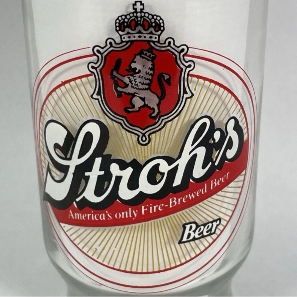 VTG Stroh's Beer Glass- Americas Only Fire Brewed Beer